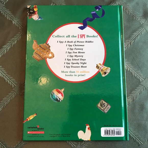Children’s Christmas Book Bundle - Picture 9 of 10